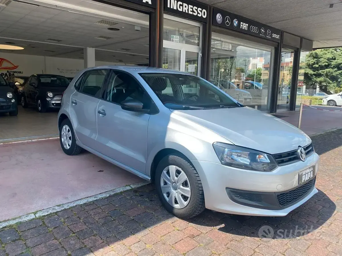 Używany VW Polo 60 KM (44 kW) 2011 Szary Hatchback