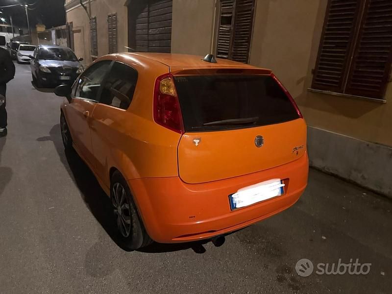 Usata Fiat Grande Punto 131 CV (96 kW) 2009 Utilitaria