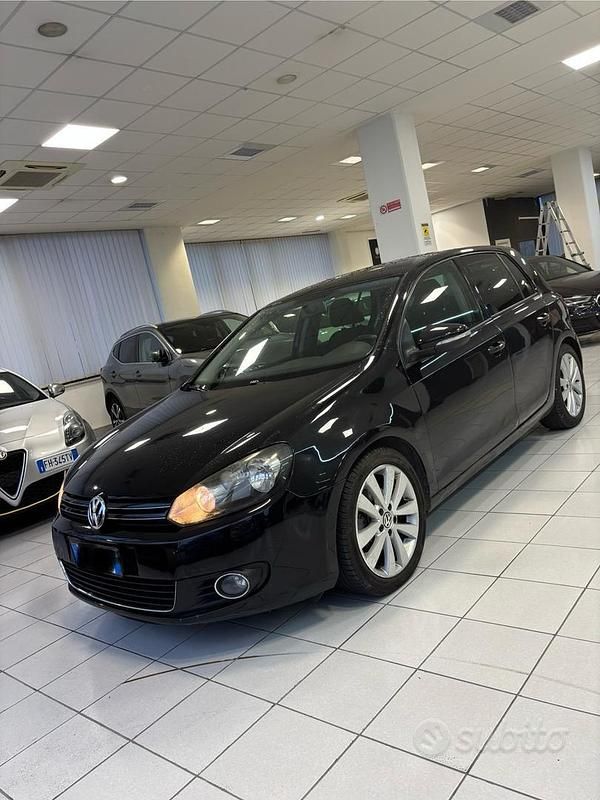 Usata VW Golf VI Highline 122 CV (89 kW) 2011 Nero Utilitaria