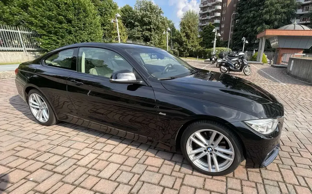 Usata BMW 420 Coupé Sport Line 190 CV (139 kW) 2016 Coupé