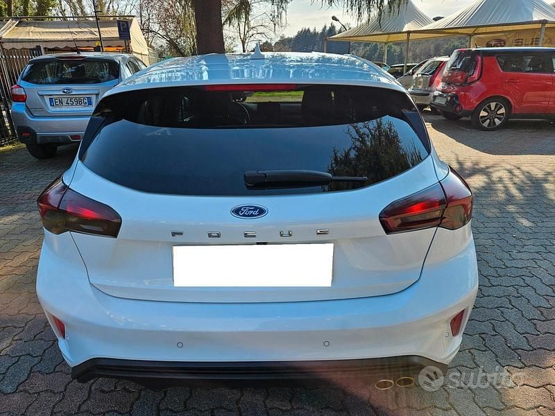 Usata Ford Focus ST 125 CV (91 kW) 2020 Bianco Berlina
