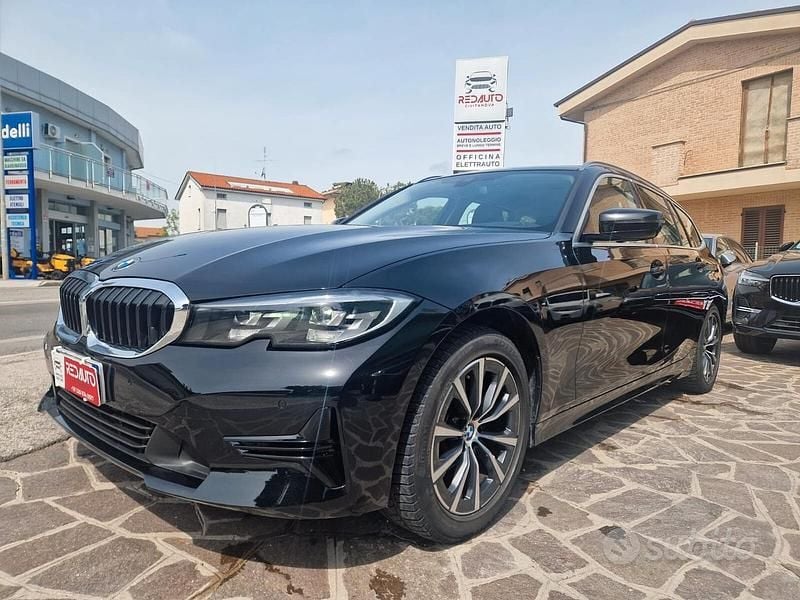 Usata BMW 318 Advantage 150 CV (110 kW) 2020 Nero Station wagon