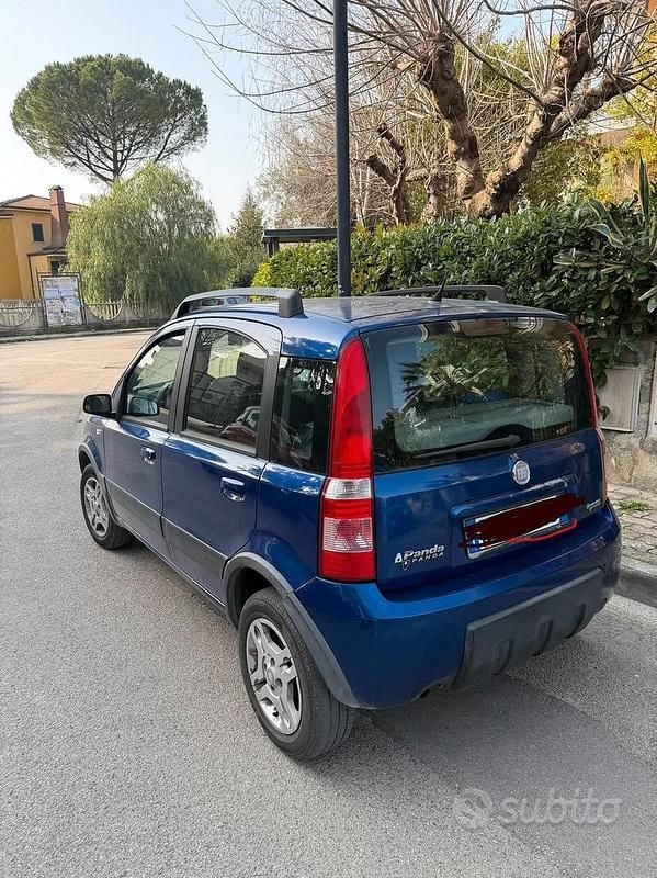 Usata Fiat Panda 77 CV (56 kW) 2009 Blu Utilitaria
