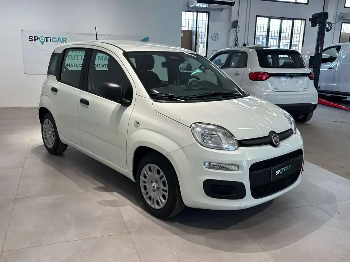 Nuova Fiat Panda 69 CV (50 kW) 2025 Bianco Utilitaria
