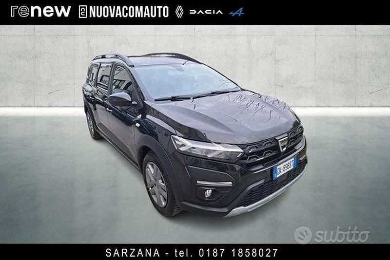 Usata Dacia Jogger Comfort 101 CV (74 kW) 2022 Grigio scuro Monovolume