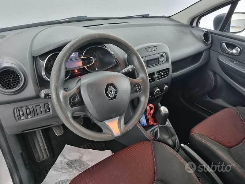 Usata Renault Clio IV Business 75 CV (55 kW) 2016 Berlina