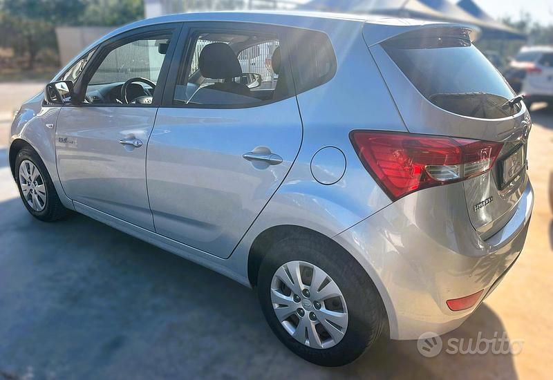 Usata Hyundai ix20 Style 90 CV (66 kW) 2011 Grigio Utilitaria