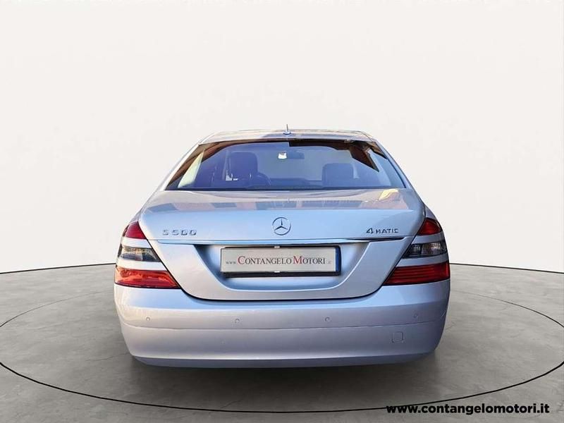 Usata Mercedes S500 387 CV (284 kW) 2006 Argento Berlina