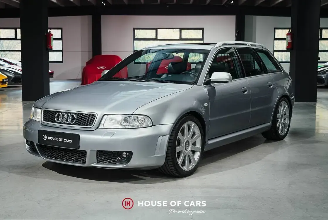 Usata Audi RS4 Comfort 381 CV (280 kW) 2001 Argento Station wagon
