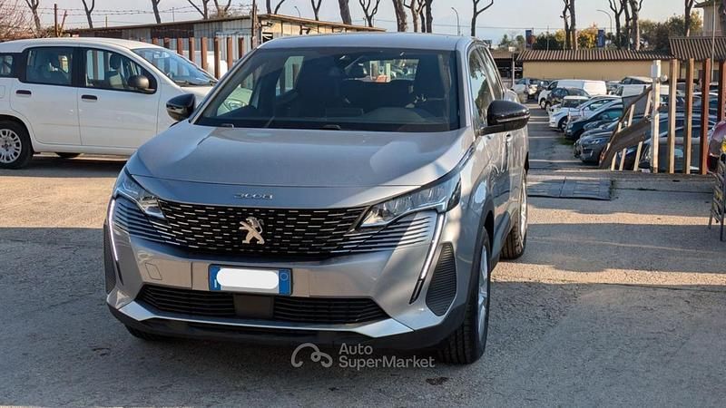 Usata Peugeot 3008 Active 131 CV (96 kW) 2023 Argento SUV