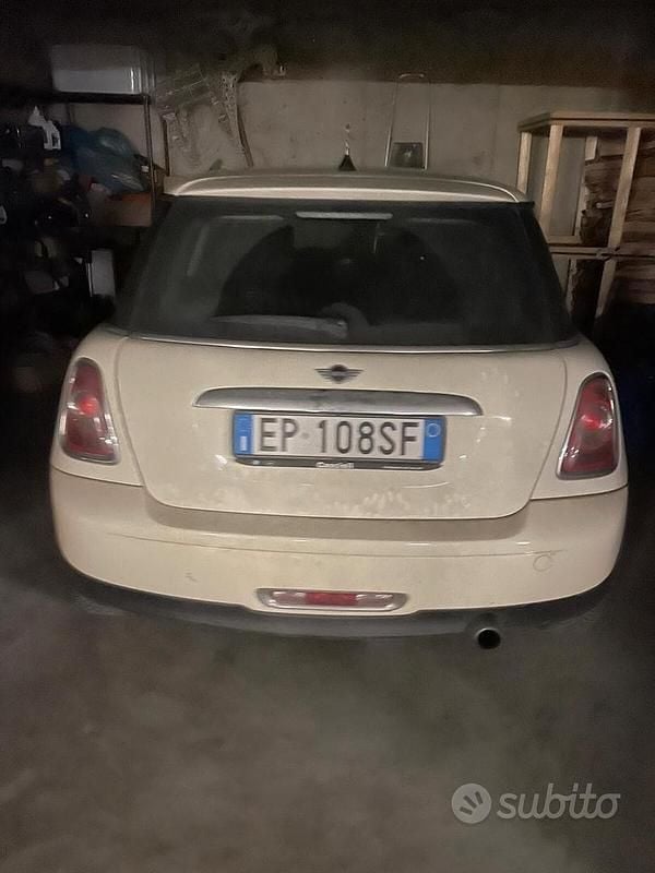 Usata Mini Cooper 97 CV (71 kW) 2012 Beige Utilitaria