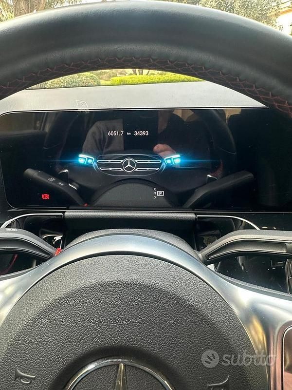 Usata Mercedes GLA200 Premium 150 CV (110 kW) 2021 Grigio SUV