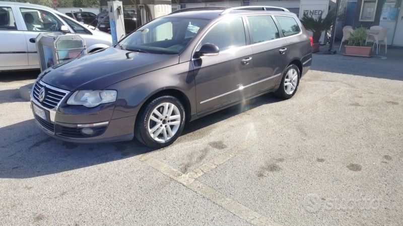 Usata VW Passat 105 CV (77 kW) 2006 Grigio Station wagon