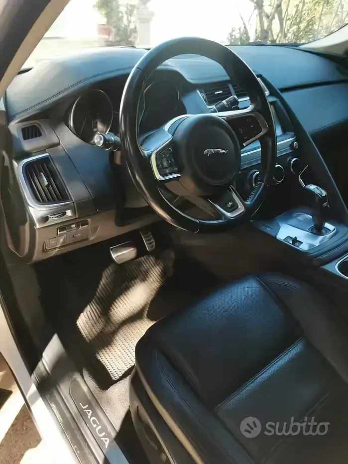 Usata Jaguar E-Pace 150 CV (110 kW) 2018 SUV