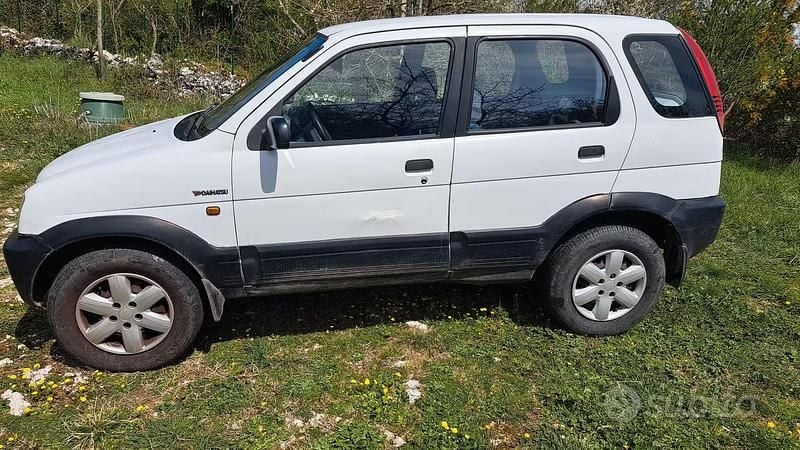 Usata Daihatsu Terios 1999 SUV