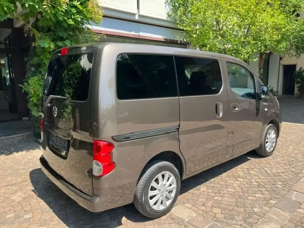 Usata Nissan Evalia 110 CV (80 kW) 2017 Marrone Monovolume