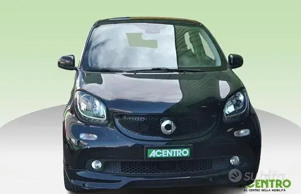 Usata Smart ForFour Passion 90 CV (66 kW) 2019 Nero Utilitaria