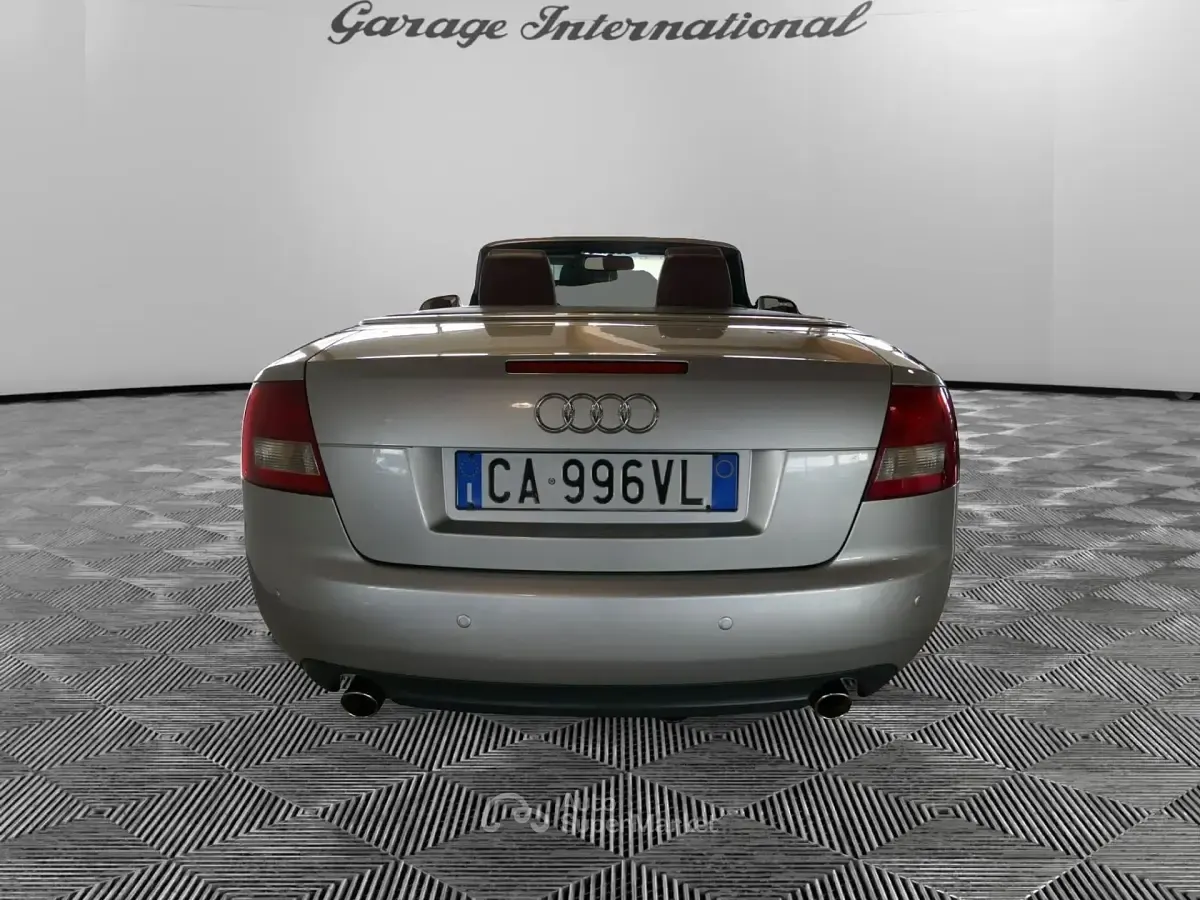 Usata Audi A4 163 CV (119 kW) 2013 Argento Cabrio