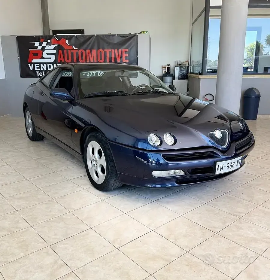 Usata Alfa Romeo GTV 144 CV (105 kW) 1998 Bluazzurro Coupé