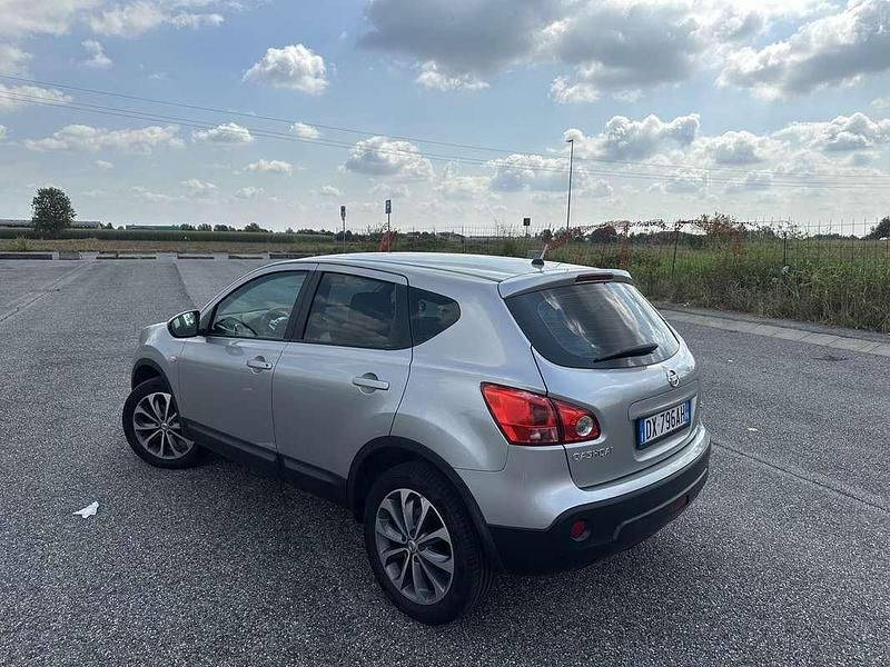 Usata Nissan Qashqai N-TEC 150 CV (110 kW) 2009 Argento SUV