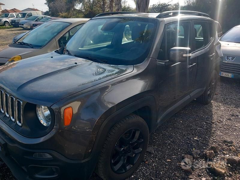 Usata Jeep Renegade Limited 120 CV (88 kW) 2015 Grigio SUV