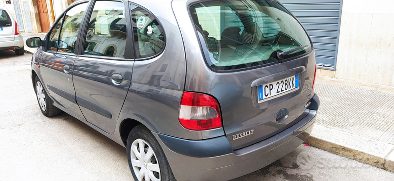 Usato 2001 Renault Scénic 1.9 Diesel (1.500 €)