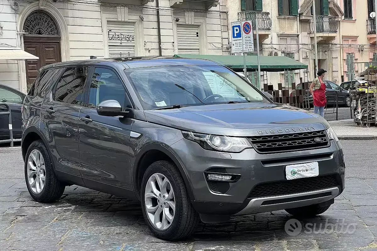 Usata Land Rover Discovery 5 HSE 150 CV (110 kW) 2017 Grigio SUV