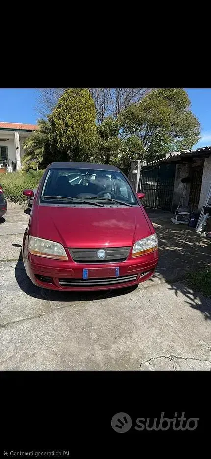 Usata Fiat Idea 70 CV (51 kW) 2004 Rosso Monovolume