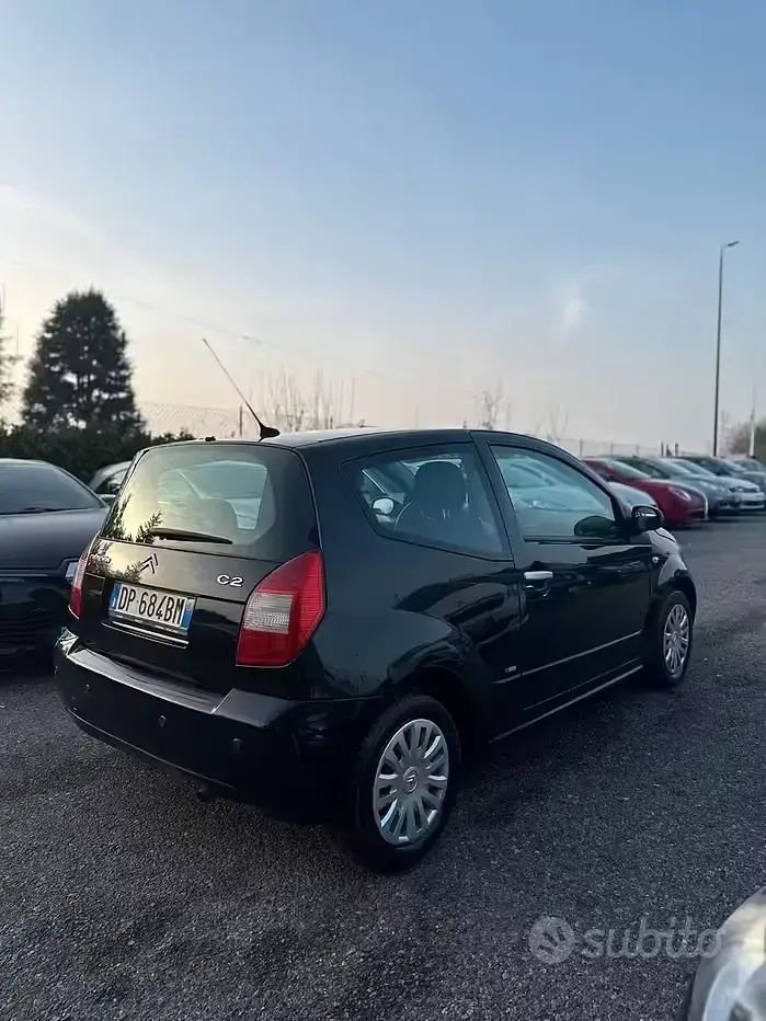 Usata Citroën C2 VTR Sport 60 CV (44 kW) 2008 Nero Utilitaria