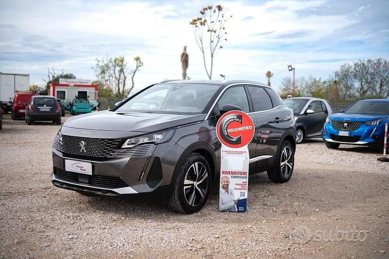 Grigio Usata 2022 Peugeot 3008 GT Tre volumi | 19.999 € (Buon prezzo) - Immagine 1/4