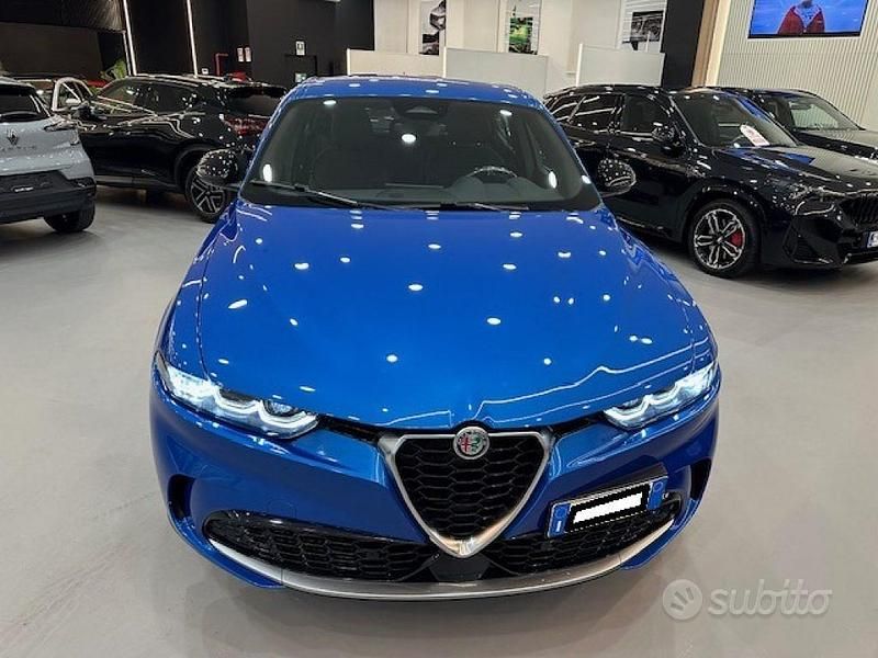 Usata Alfa Romeo Tonale Ti 131 CV (96 kW) 2022 Blu metallizzato SUV