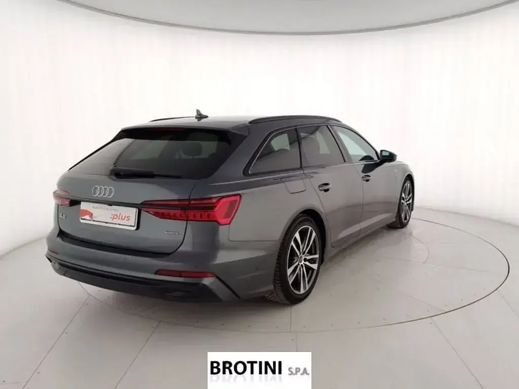 Usata Audi A6 S-Line 204 CV (150 kW) 2024 Grigio Station wagon
