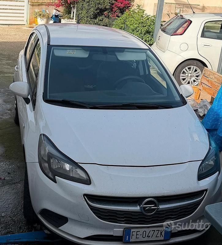 Usata 2016 Opel Corsa Tre volumi | 5800 € (Super prezzo) - Immagine 1/3