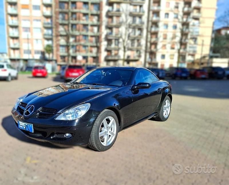 Usata Mercedes SLK200 163 CV (119 kW) 2007 Nero Cabrio