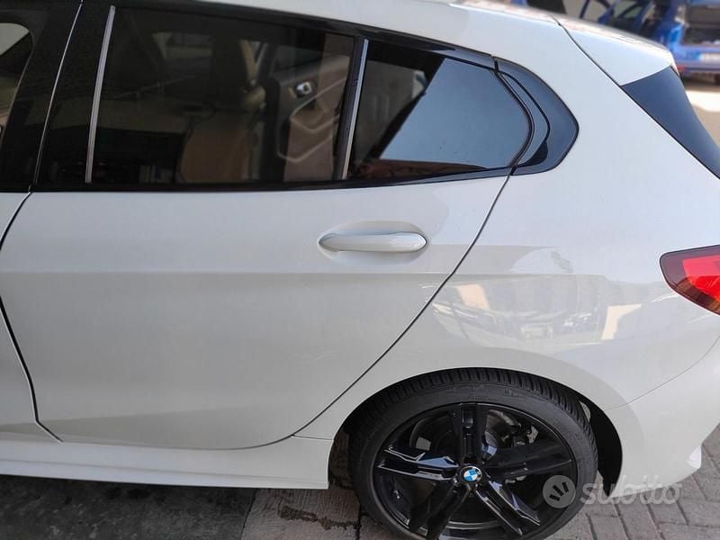 Usata BMW 118 M Sport 150 CV (110 kW) 2021 Bianco Utilitaria