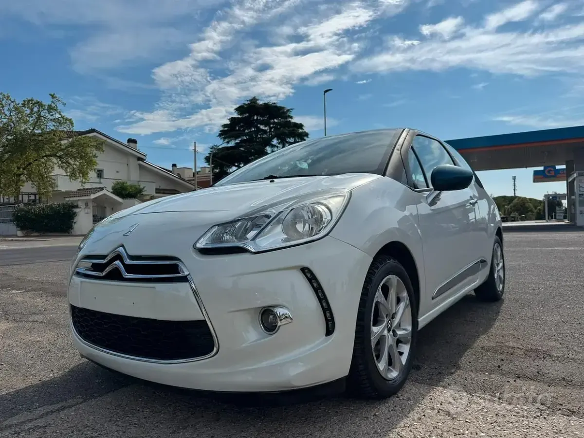 Usata Citroën DS3 75 CV (55 kW) 2016 Marrone Utilitaria