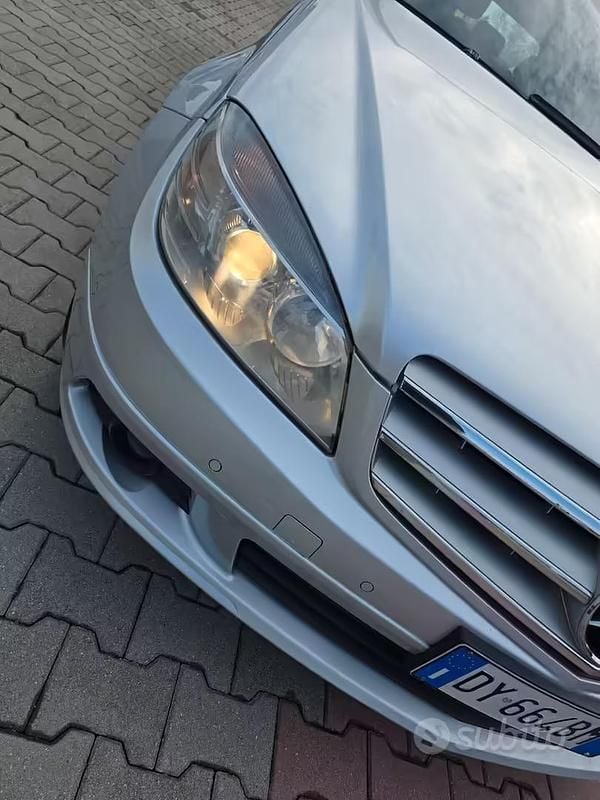 Usata Mercedes C220 Avantgarde 170 CV (125 kW) 2009 Grigio Station wagon