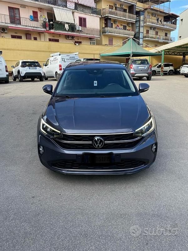 Usata VW Taigo 110 CV (80 kW) 2022 Grigio SUV