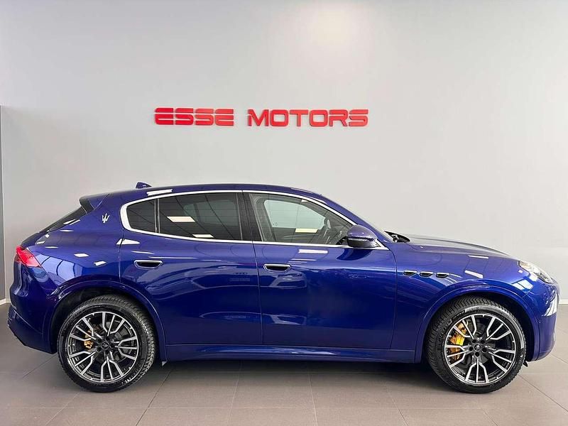 Begagnad Maserati Grecale 300 HK (220 kW) 2022 Blå SUV