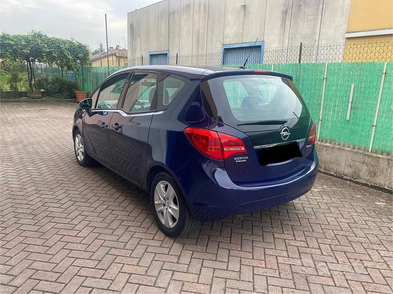 Usata Opel Meriva Cosmo 120 CV (88 kW) 2016 Blu Monovolume