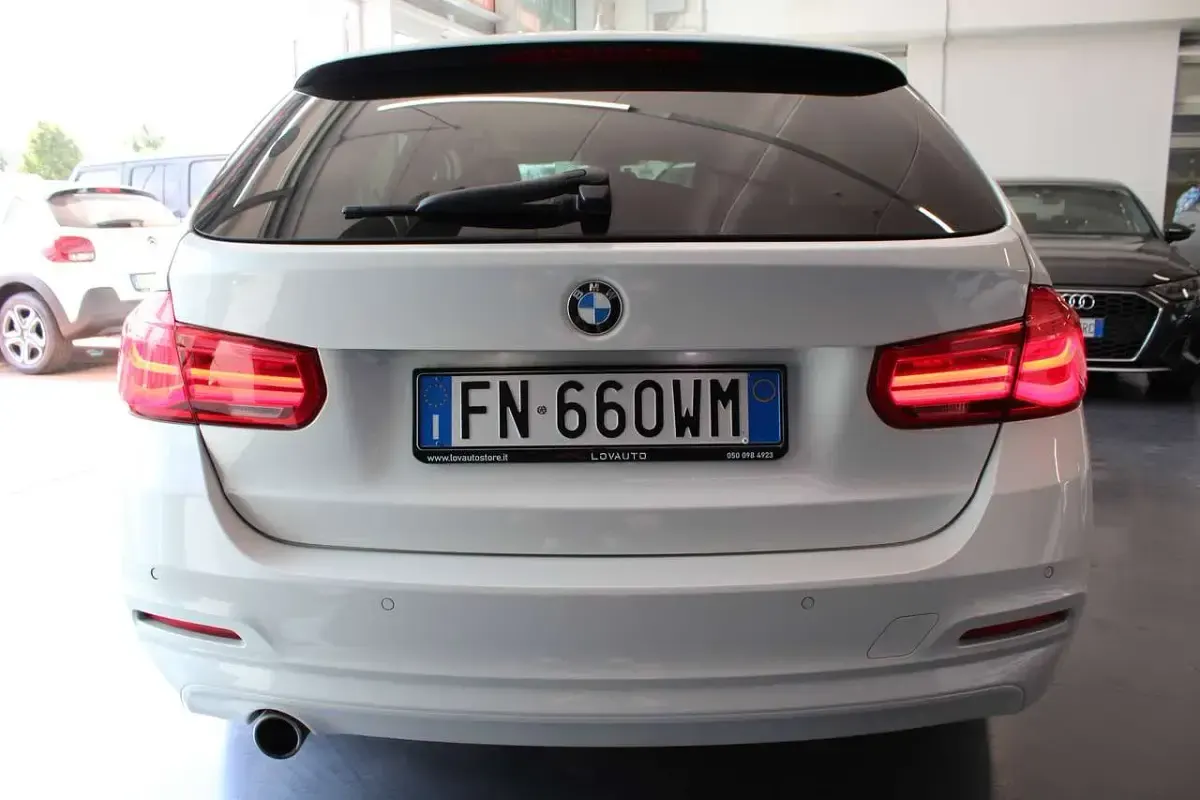 Usata BMW 318 Sport Line 150 CV (110 kW) 2018 Bianco Station wagon