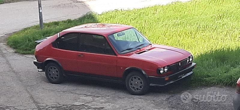 Rosso Usata 1983 Alfa Romeo Alfasud Quadrifoglio Verde Tre volumi | 15.000 € - Immagine 1/4