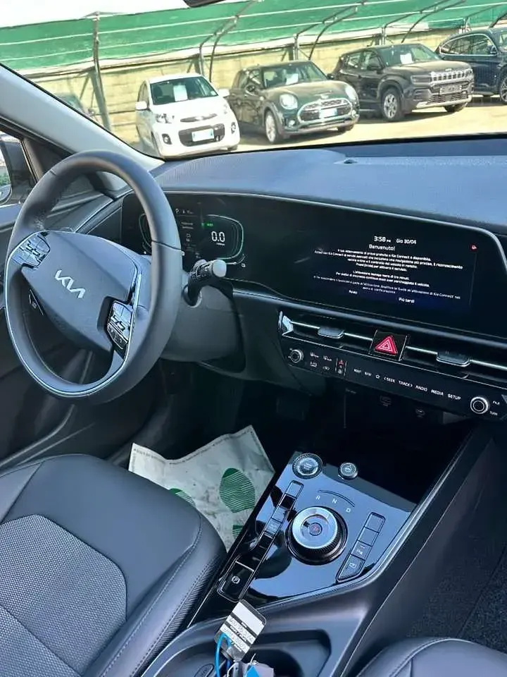 Nuova Kia Niro Style 92 CV (67 kW) 2026 Grigio scuro SUV