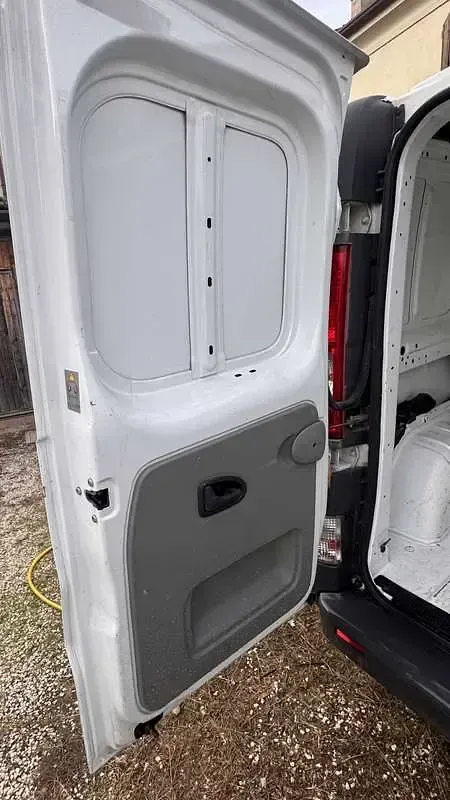 Usata Renault Trafic 114 CV (83 kW) 2009 Bianco Monovolume
