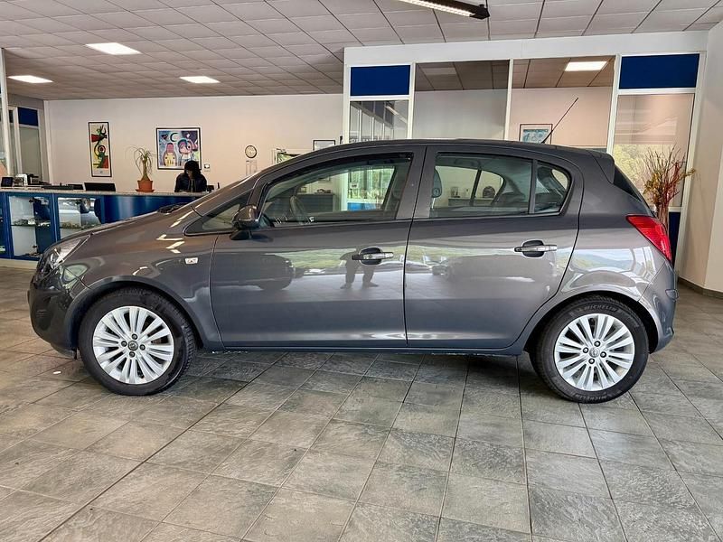 Gebraucht Opel Corsa Edition 75 PS (55 kW) 2015 Grau Kleinwagen