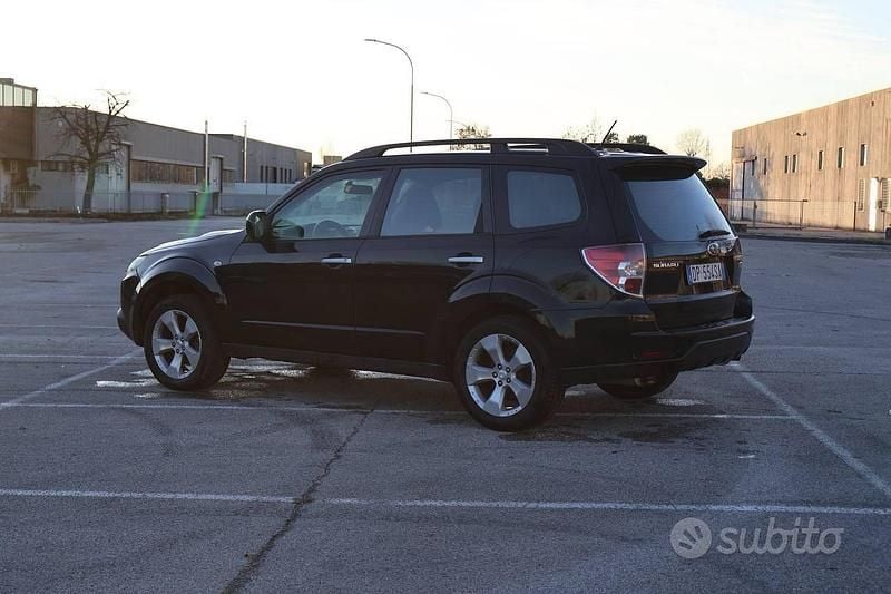 Usata Subaru Forester 150 CV (110 kW) 2009 Nero SUV