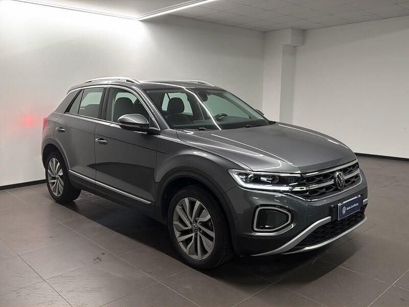 Usata VW T-Roc Style 110 CV (80 kW) 2023 Grigio SUV