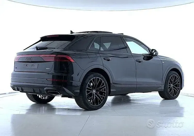 Nuova Audi Q8 S-Line 286 CV (210 kW) 2026 Nero SUV