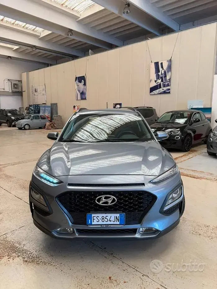 Usata Hyundai Kona Style 116 CV (85 kW) 2018 Grigio SUV