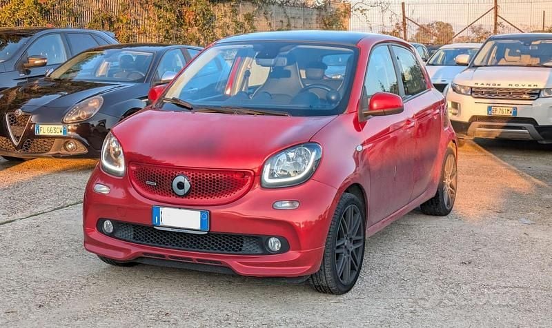 Usata Smart ForFour Brabus Xclusive 109 CV (80 kW) 2016 Rosso Utilitaria